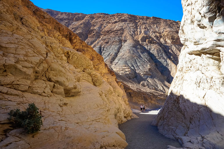 Hiking in Mosaic Canyon