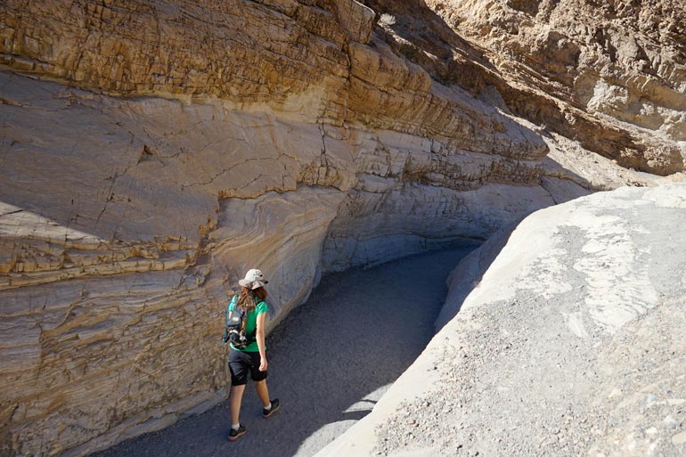 Hiking in Mosaic Canyon