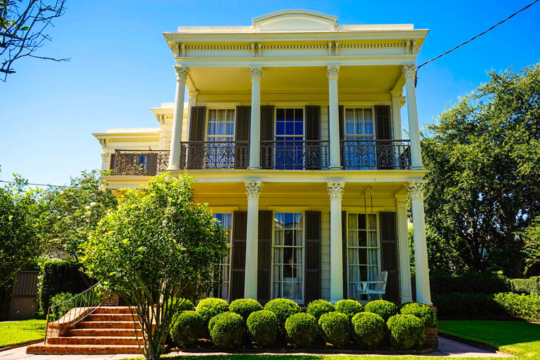 Garden District Mansions New Orleans