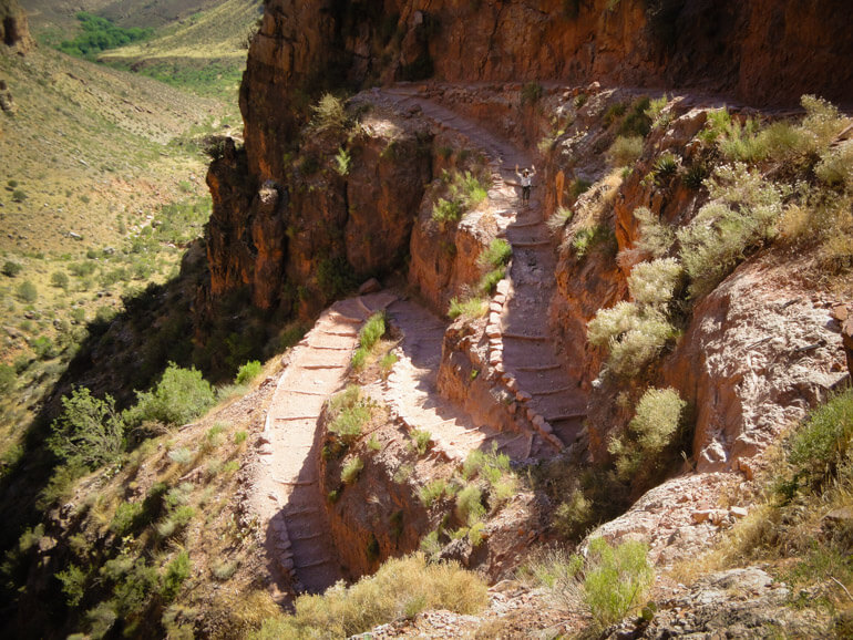 Switchbacks on the Bright Angel Trail