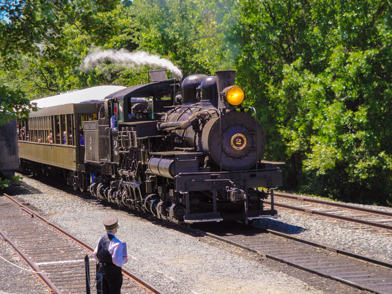 Sierra Railway No. 2 returning to the Jamestown Depot