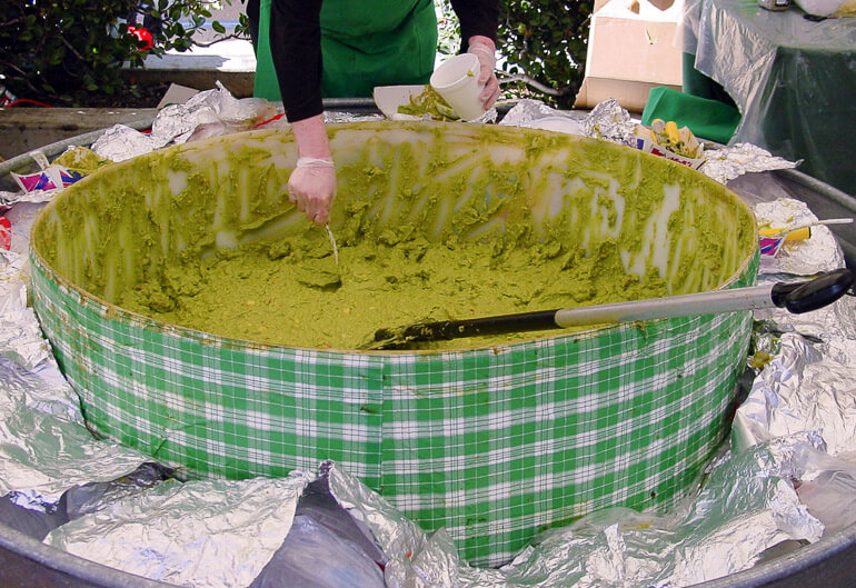 Largest tub of guacamole, Carpinteria